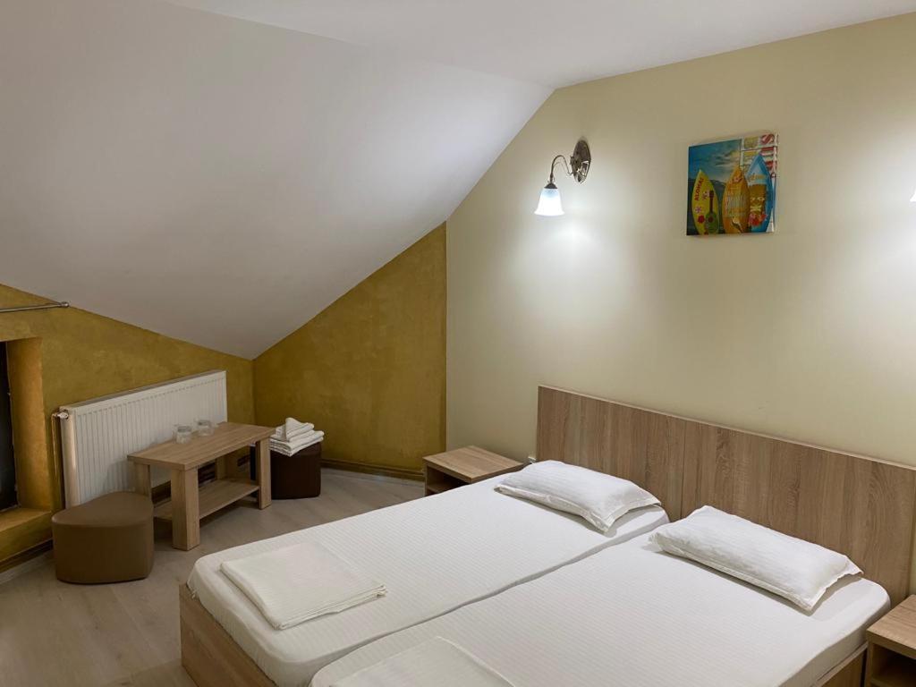 Pensiunea Casa Soarelui Simian Chambre photo