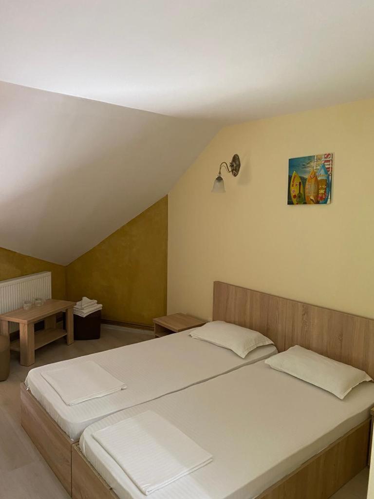 Pensiunea Casa Soarelui Simian Chambre photo